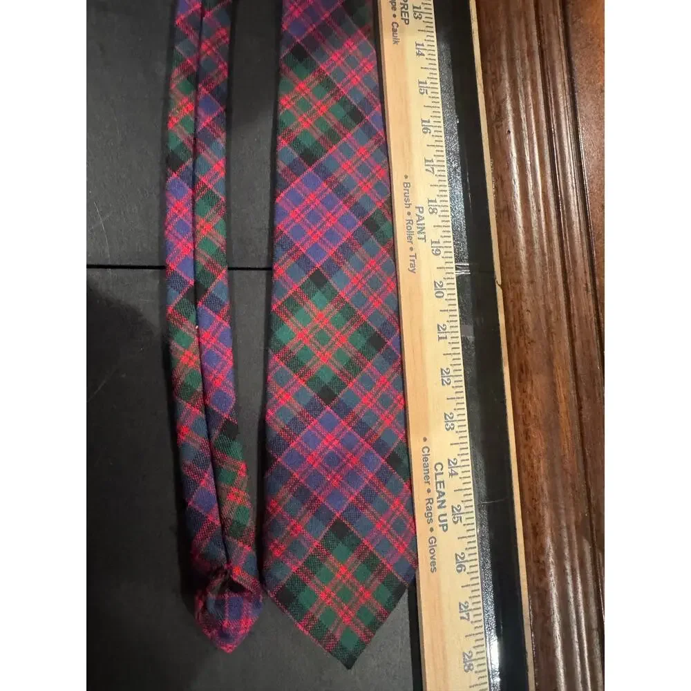 Ingles Buchan Wool Scotland Tartan Plaid Tie